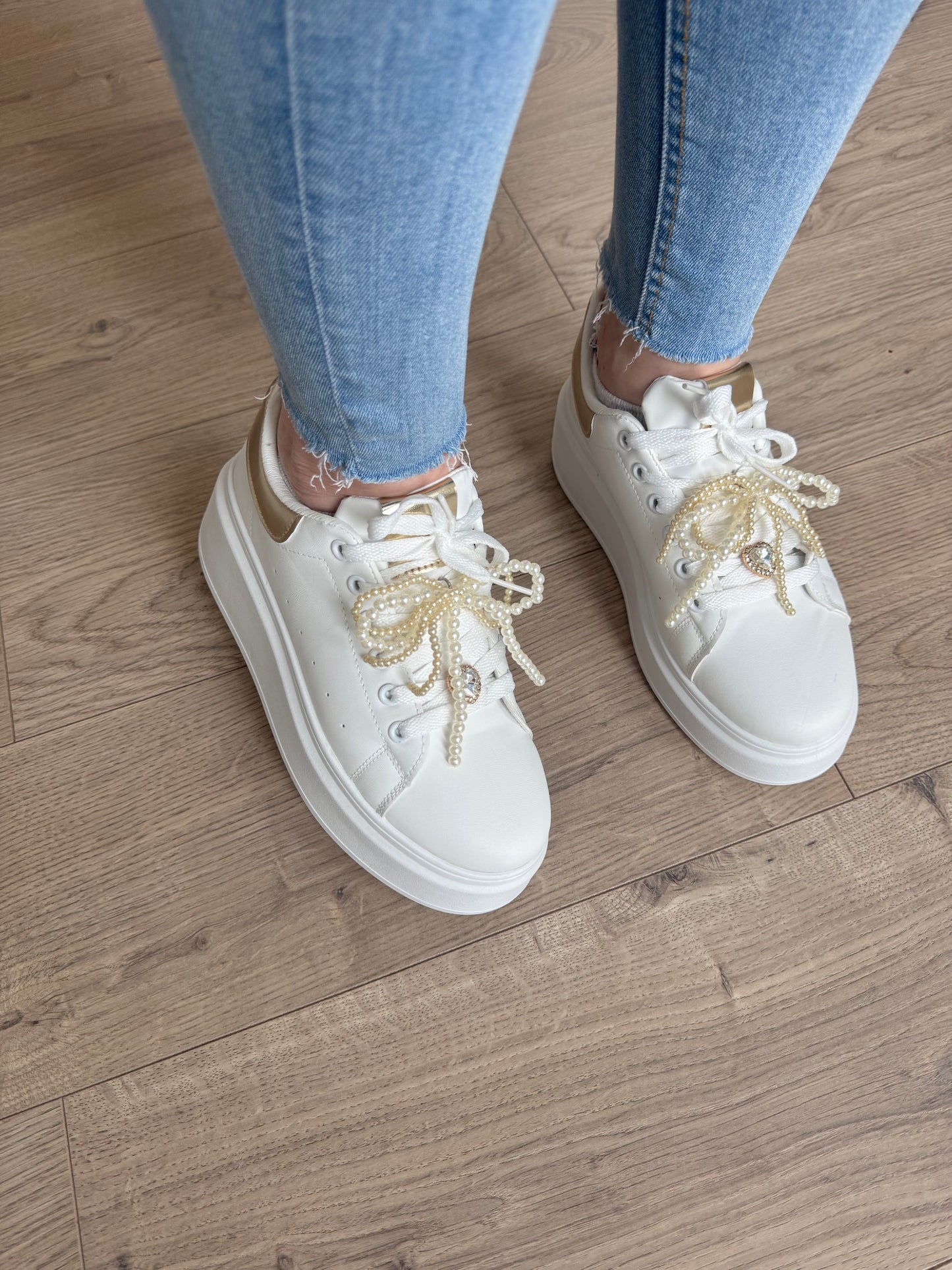 SNEAKER PEARLS