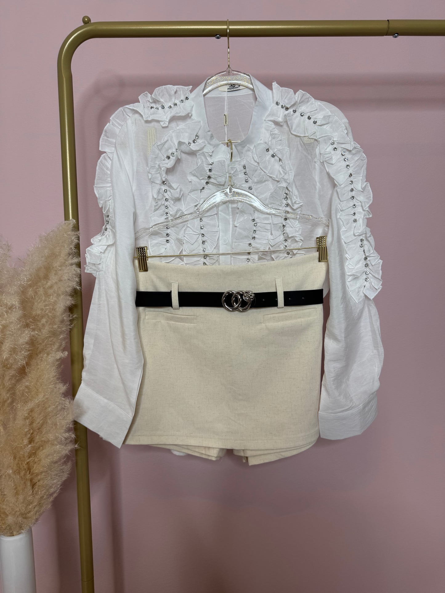 SKORT IN BEIGE MIT GÜRTEL