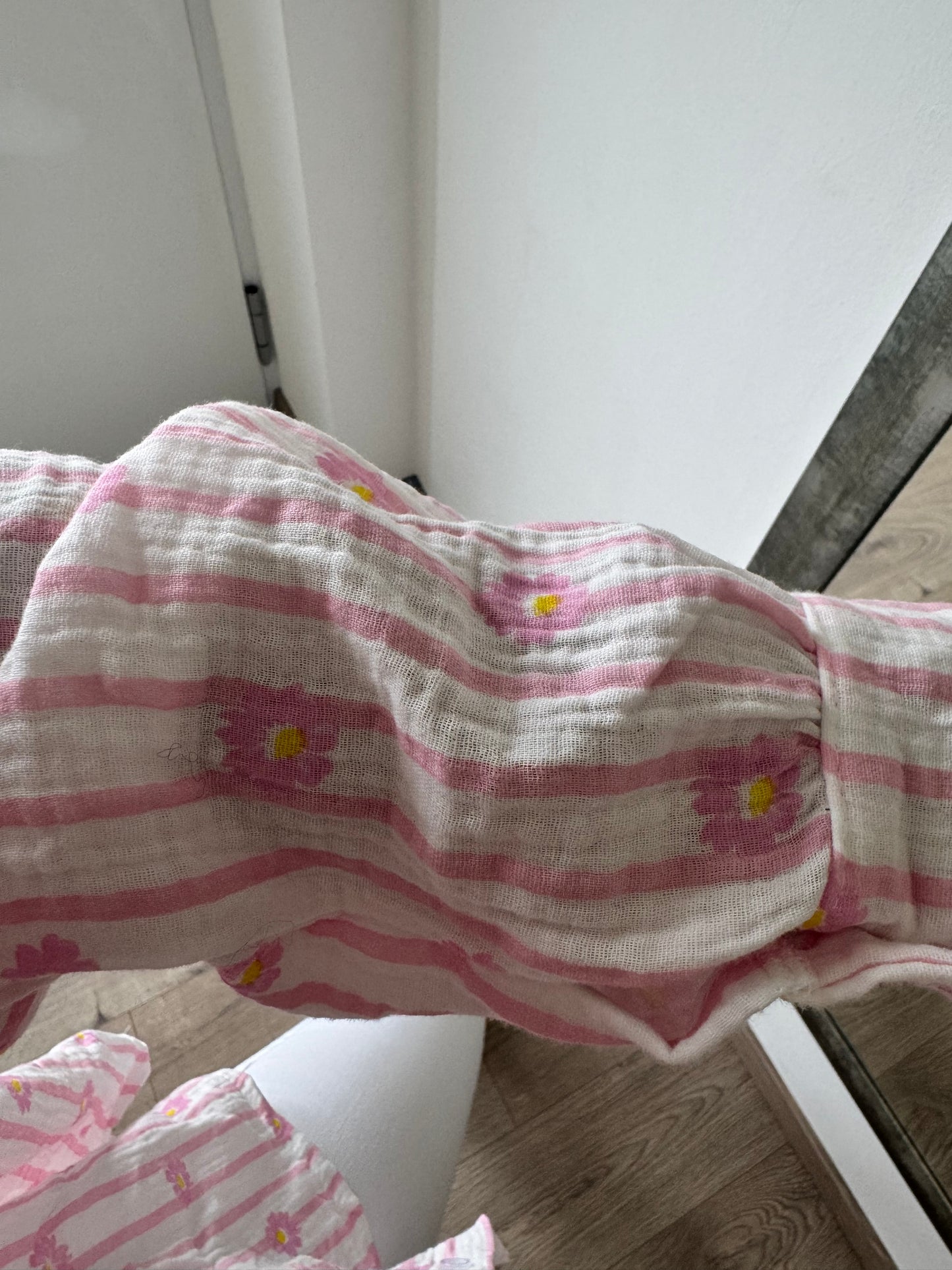 MUSSELIN HEMD ROSA BLUMEN