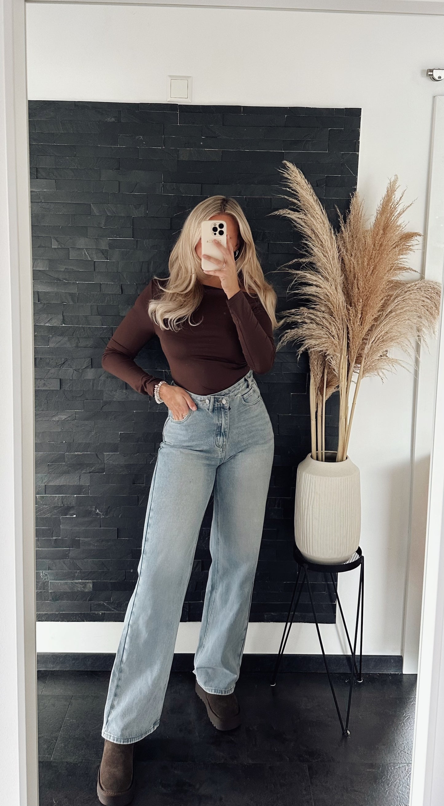 ONE SHOULDER TOP CHOCO