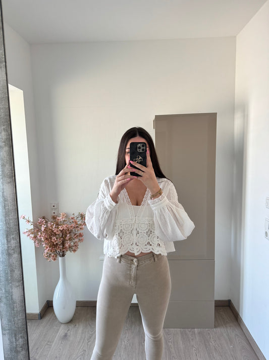 MUSSELIN BLUSE MIT SPITZE