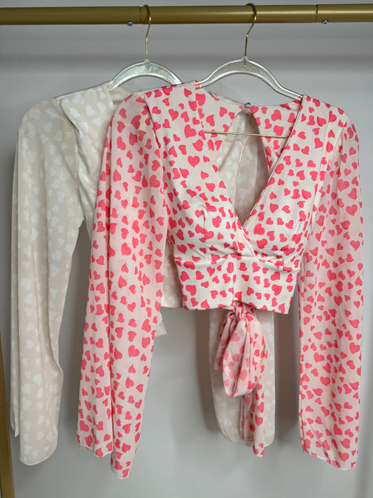 HEART TOP WITH WIDE SLEEVES