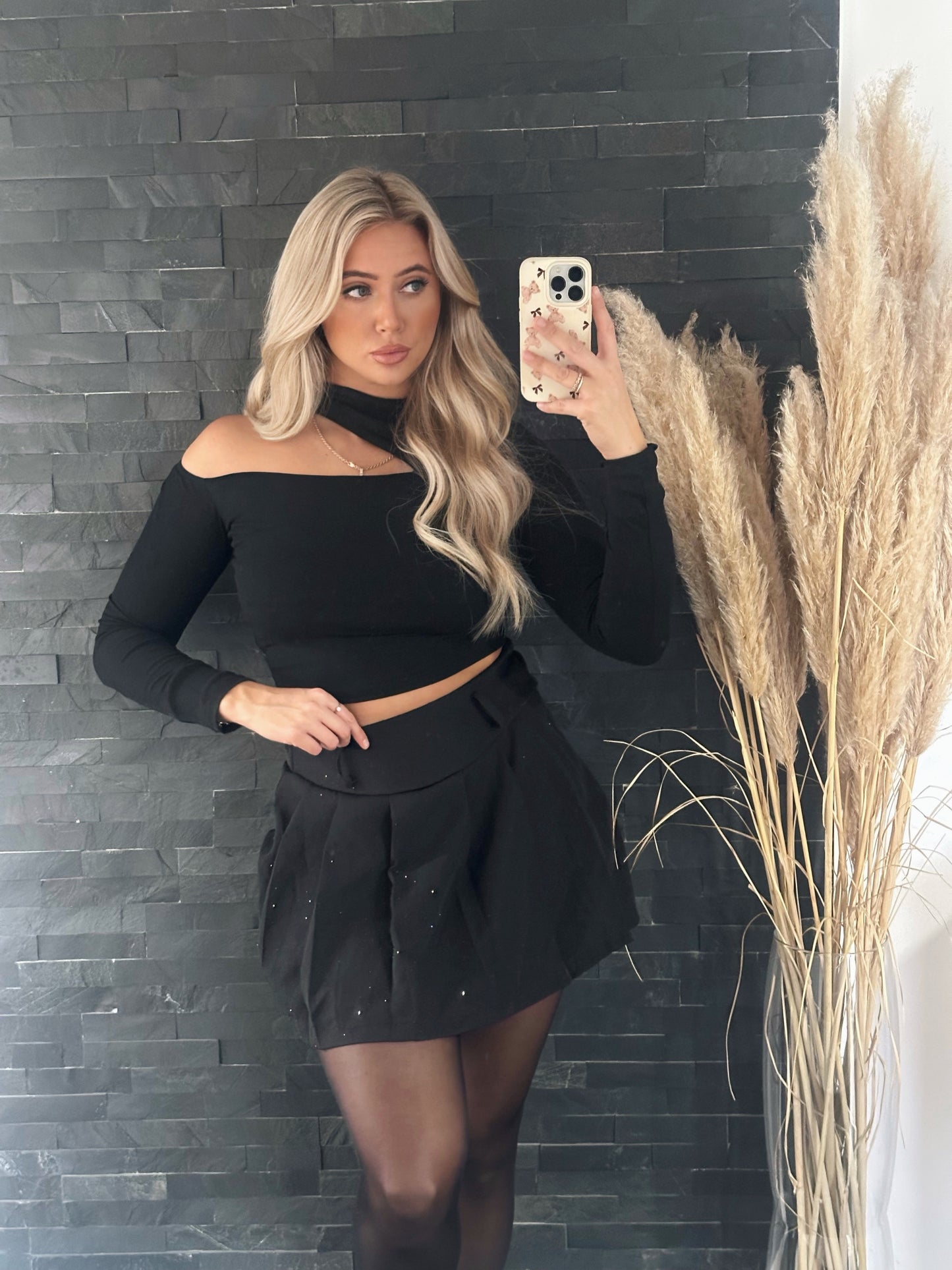 OBERTEIL CROP CUT OUT SCHWARZ