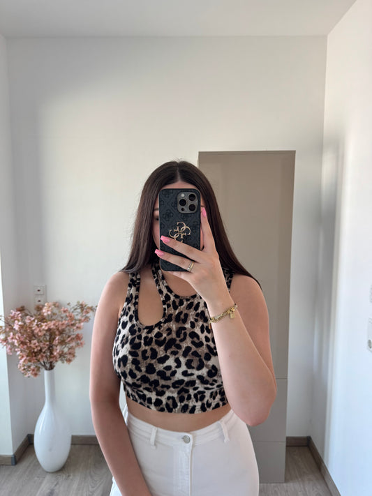 TOP MIT CUT-OUT LEO