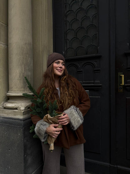 MANTEL ELEGANCE SCHOKO