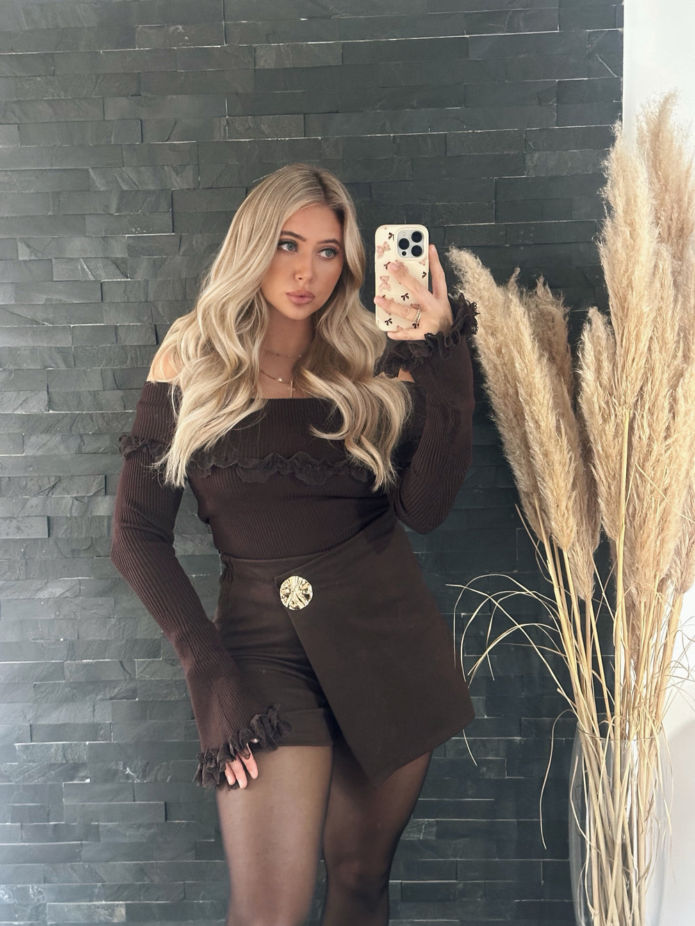 STRICKPULLOVER LACE LOVE OFFSHOULDER - SCHOKO